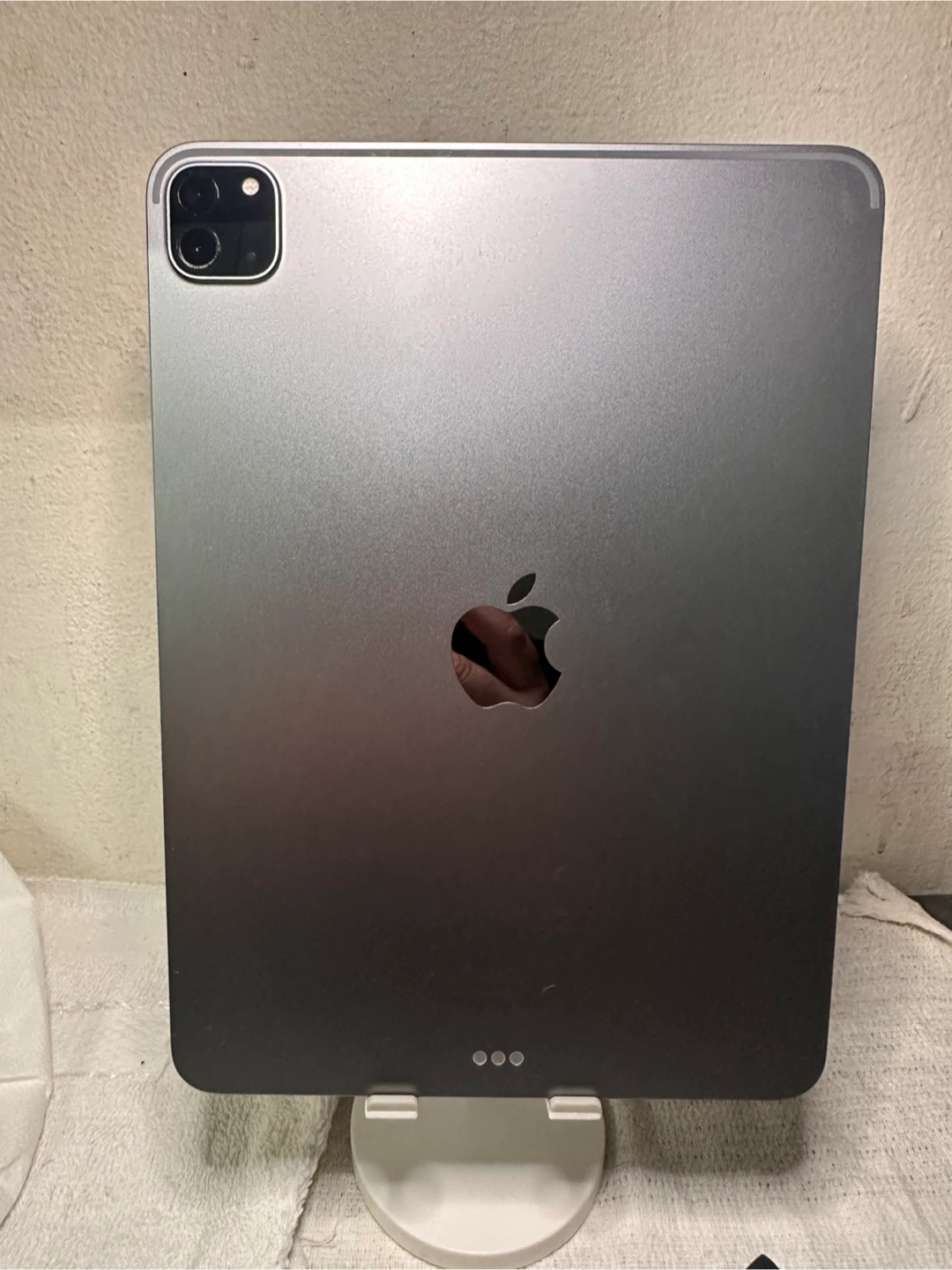 iPad Pro 11in 4th Gen M2 - photo 3