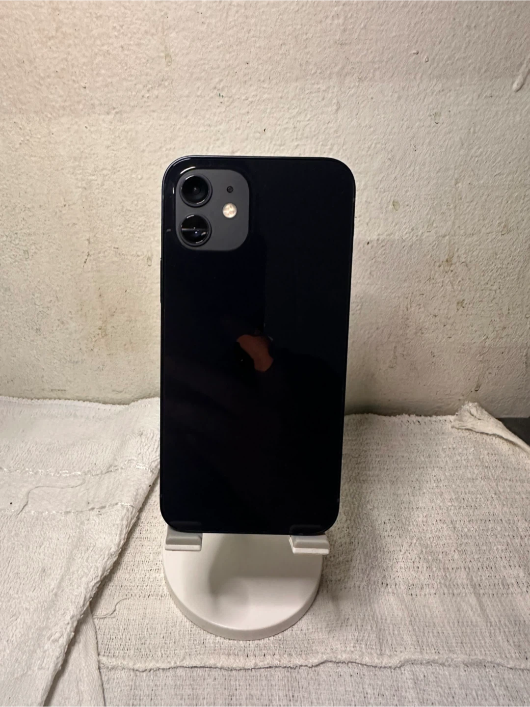iPhone 12 - photo 5