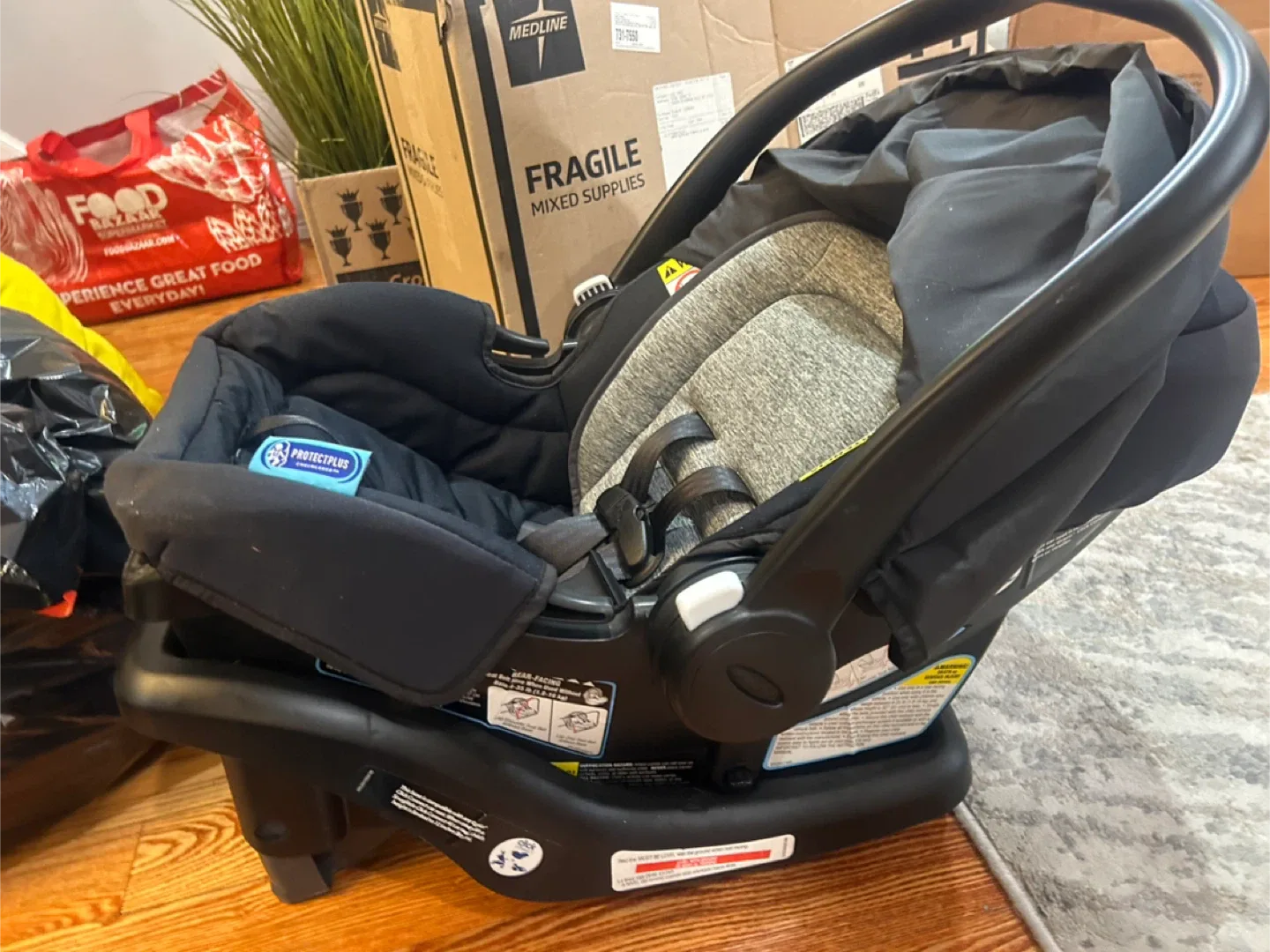 Evenflo LiteMax 35 Infant Car Seat