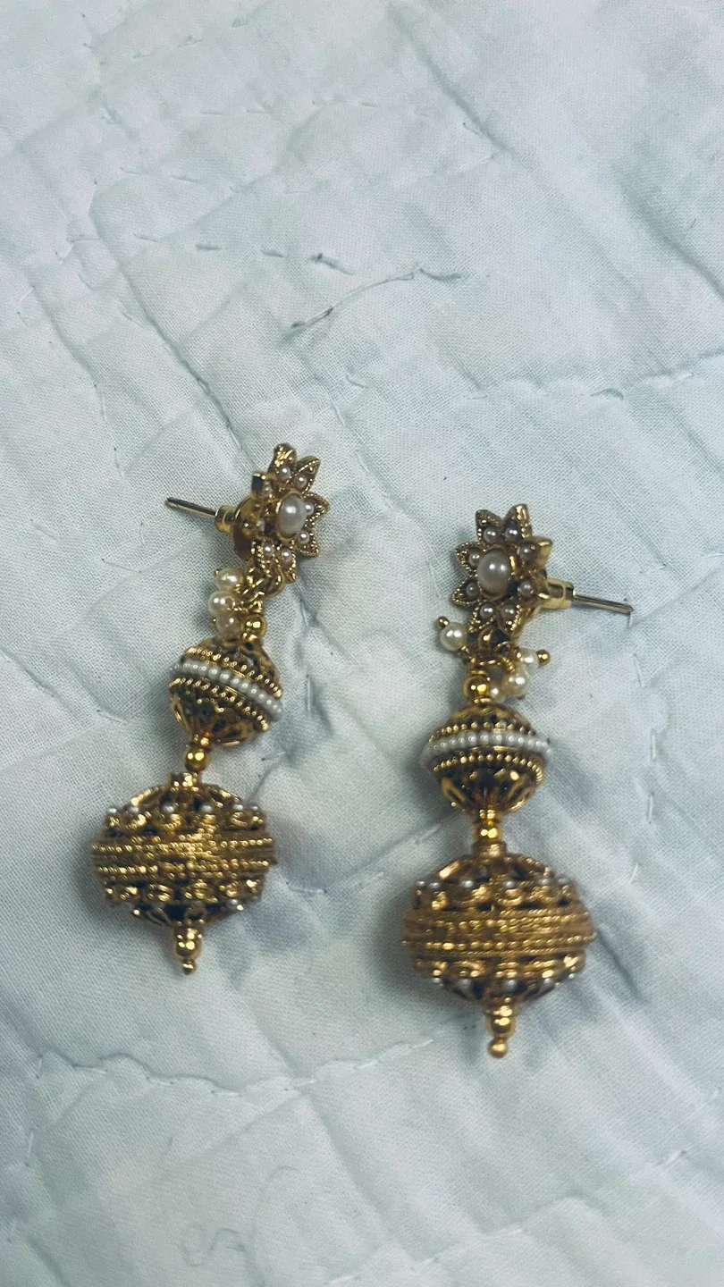 Necklace and Earrings Set - Gold & Green image indicator(3)