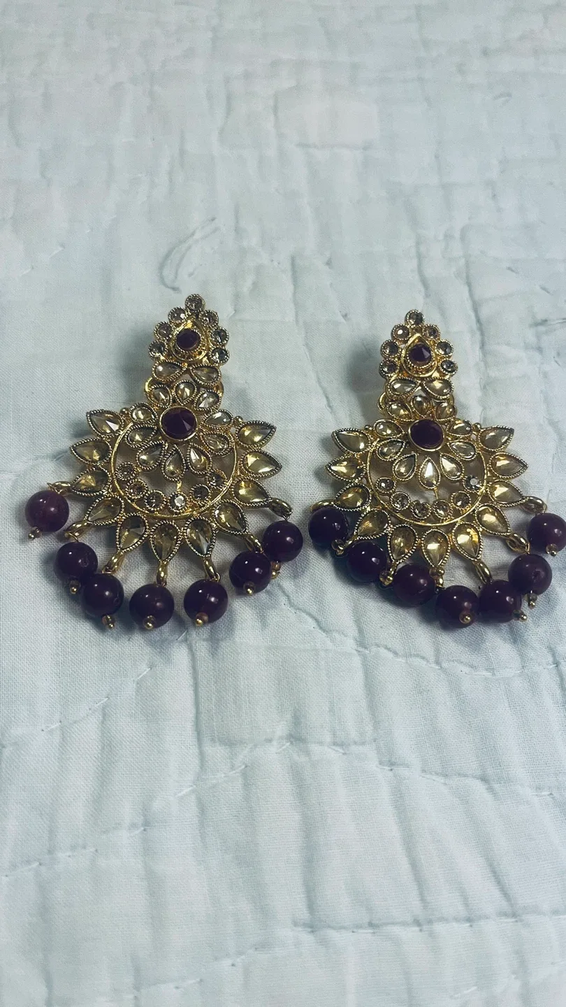 Necklace and Earrings Set - Gold & Green image indicator(8)