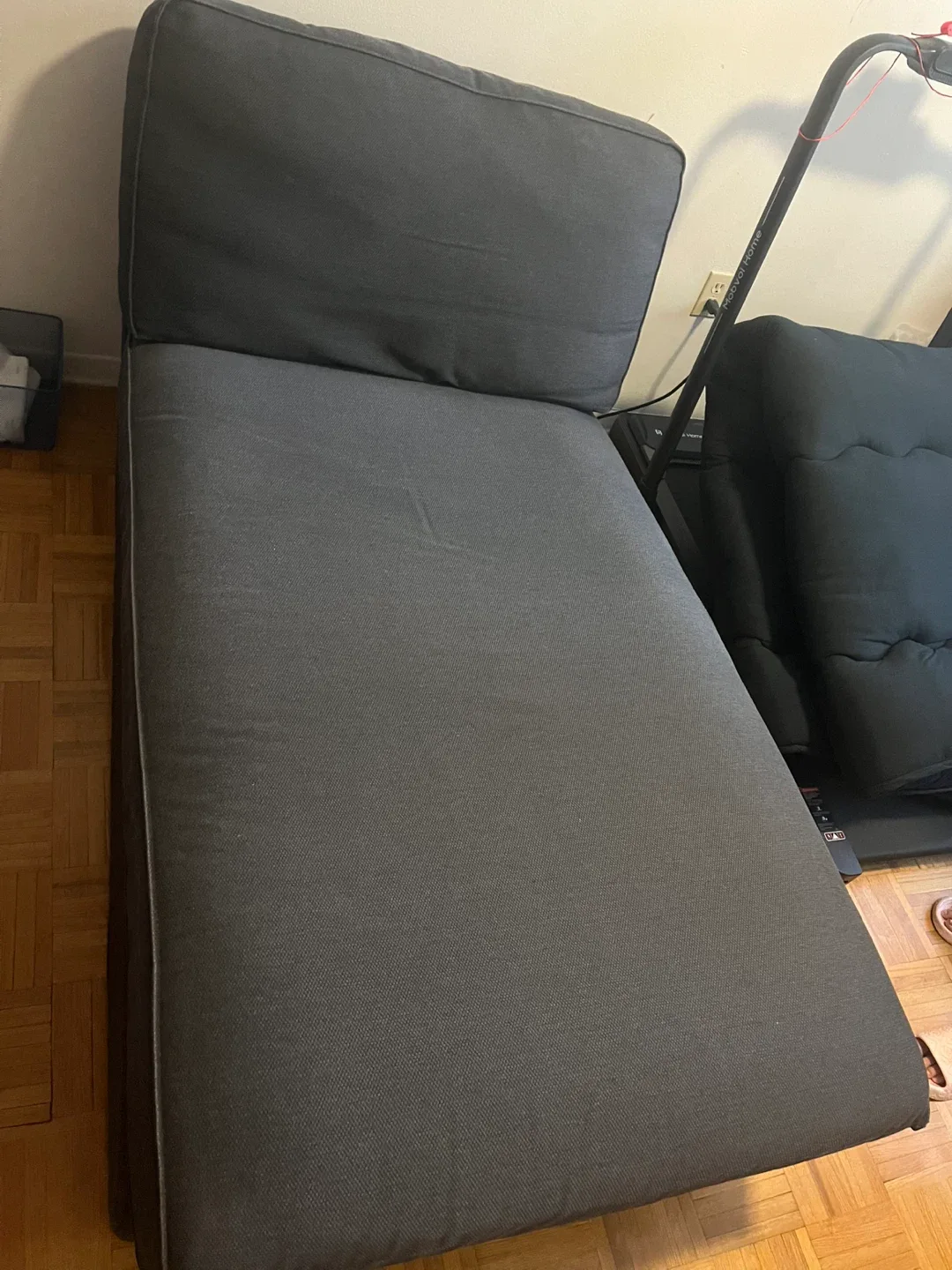 IKEA Sofa/Chaise image indicator(2)