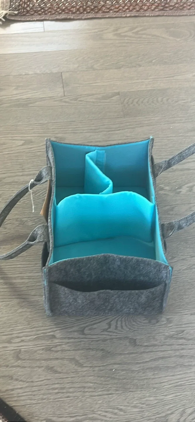 Mulieollie Gray Felt Diaper Caddy Tote image indicator(4)