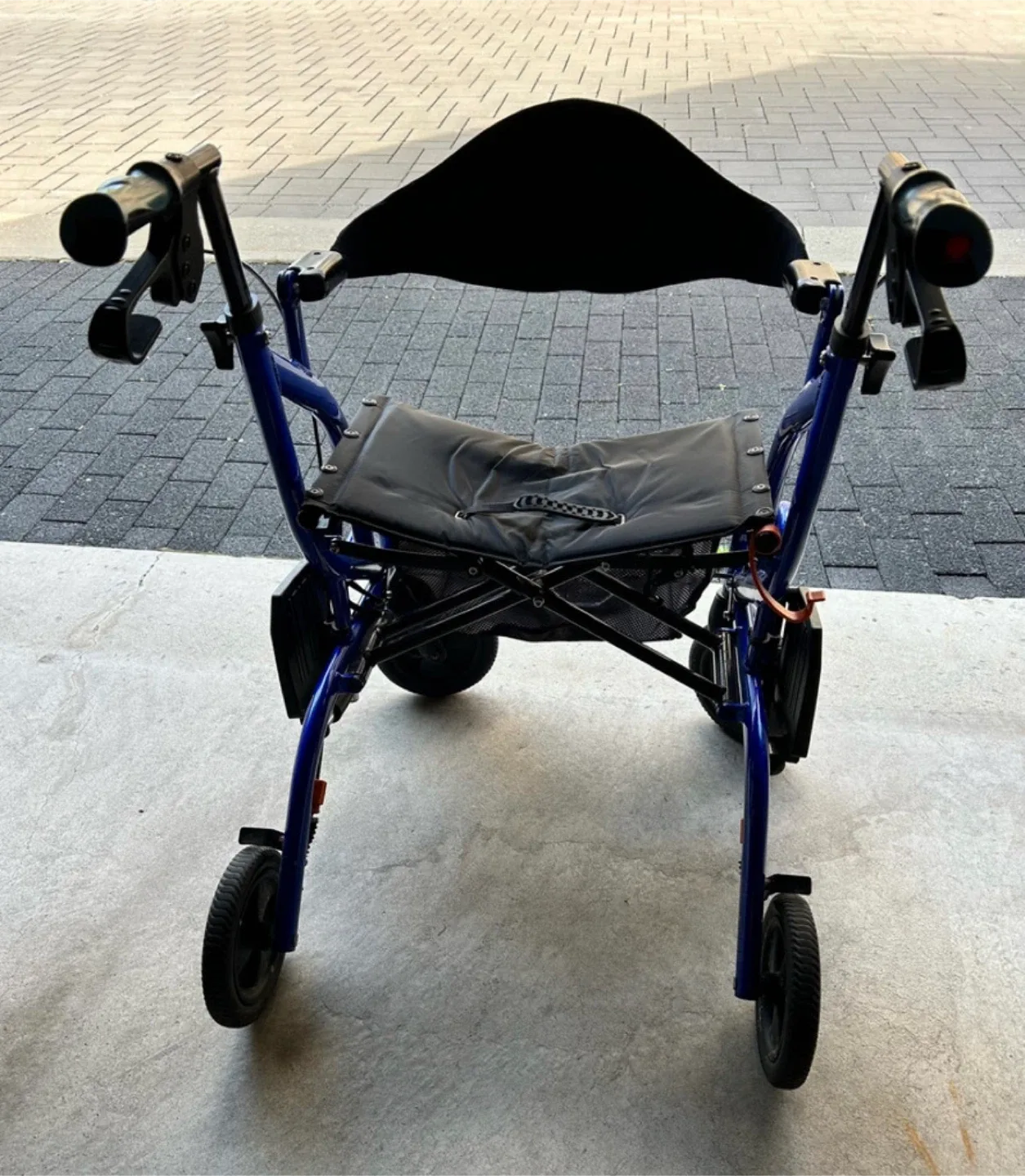 Airgo Fusion Rollator Walker - Blue image indicator(3)