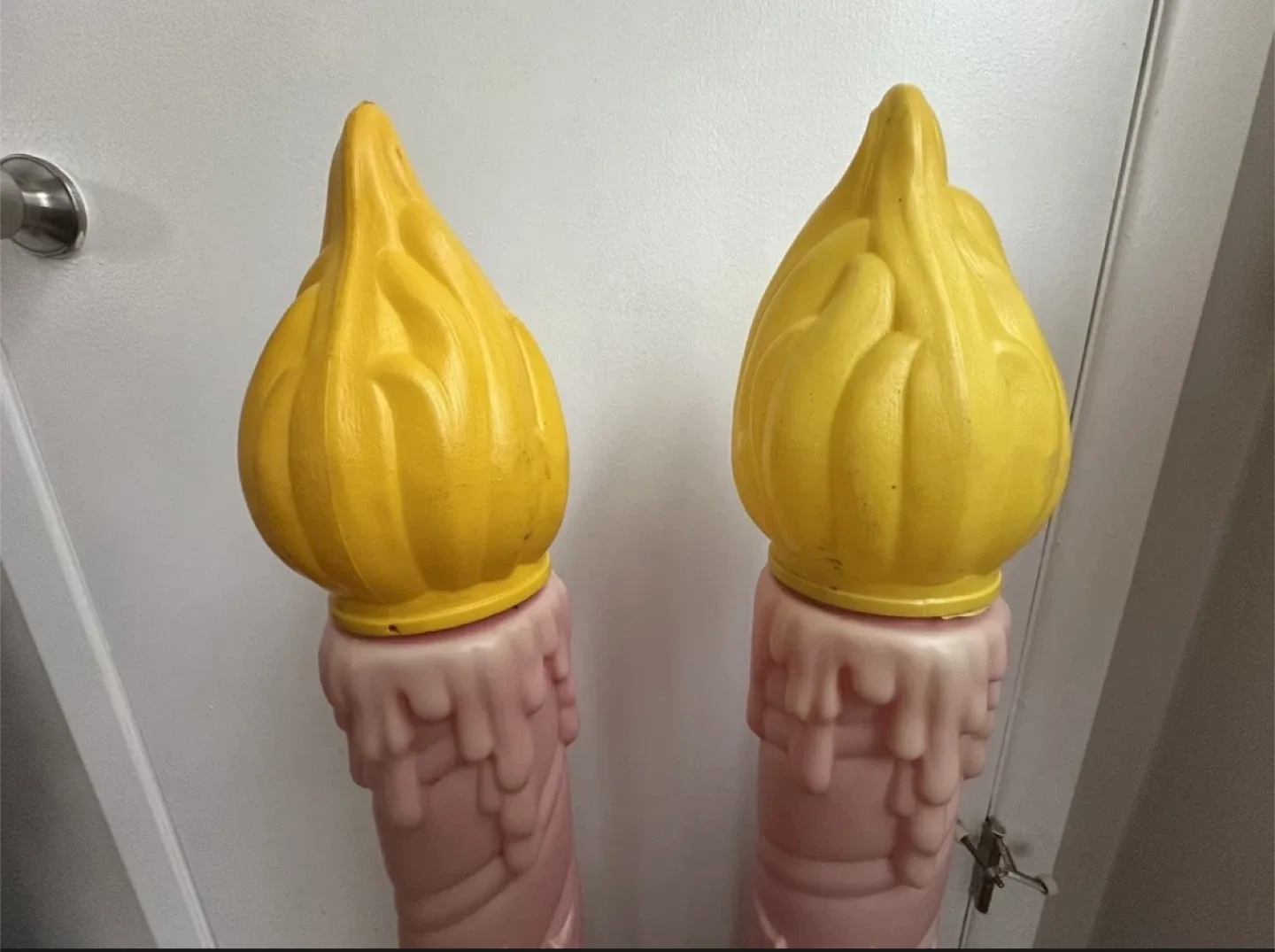 Vintage Blow Mold Christmas Candles image indicator(3)