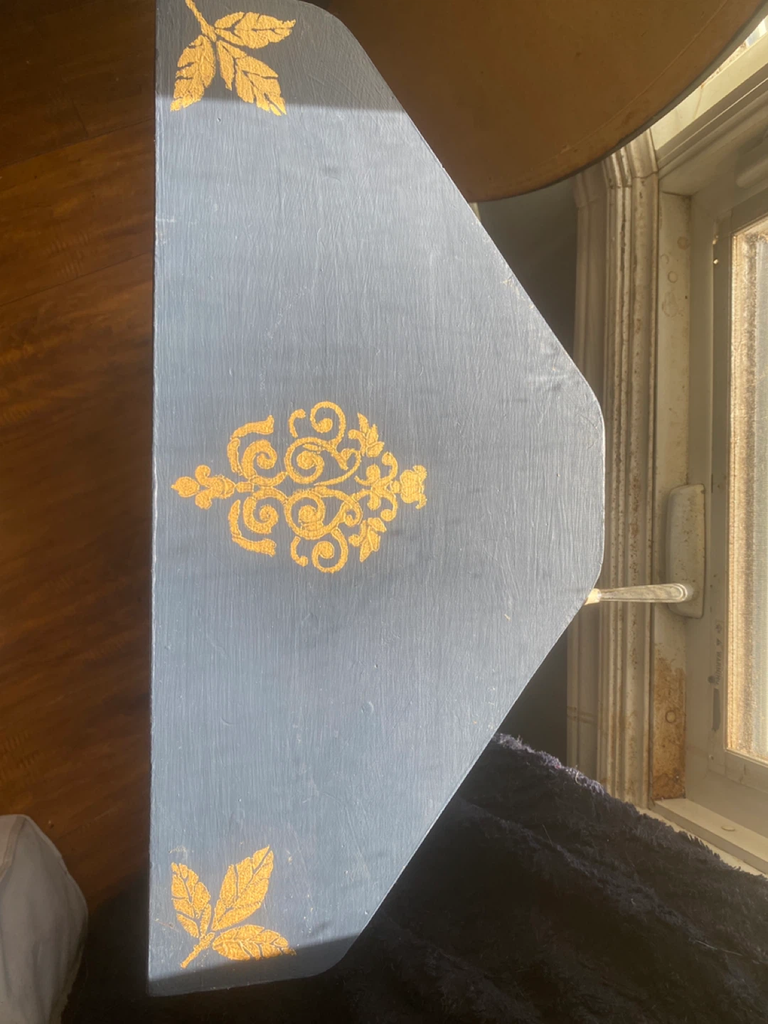 Painted Triangular Side Table - photo 2