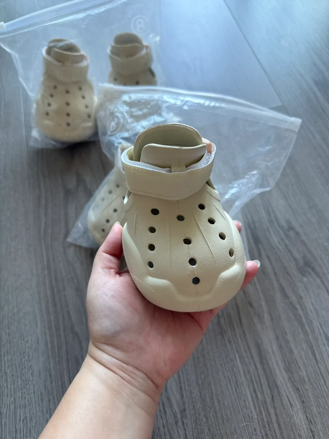 Dog Sandals Size 8 image indicator(2)