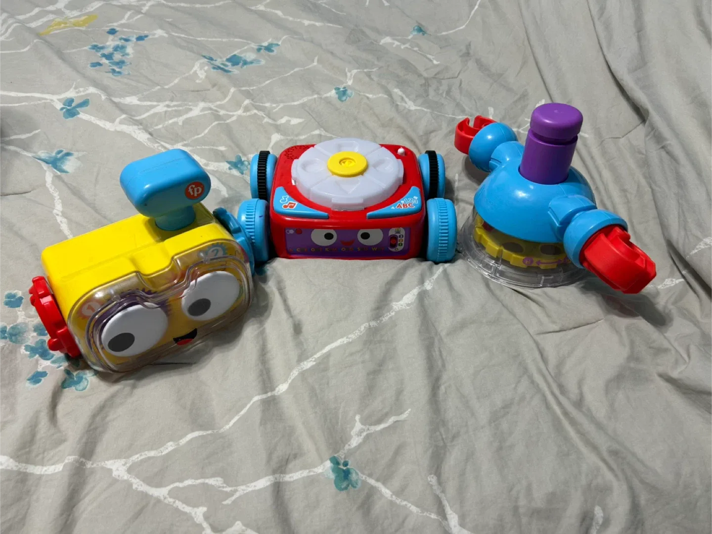Fisher-Price Happy Heureux Robot Toy image indicator(3)