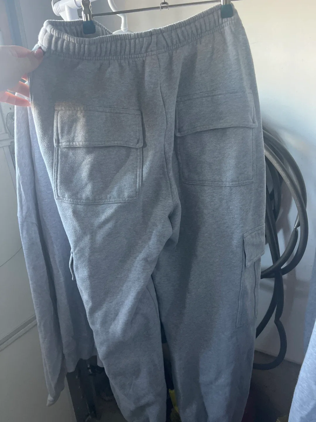 TNA Sweatfleece Cozy Fleece Mega Fit Cargo Sweatpants - M image indicator(4)