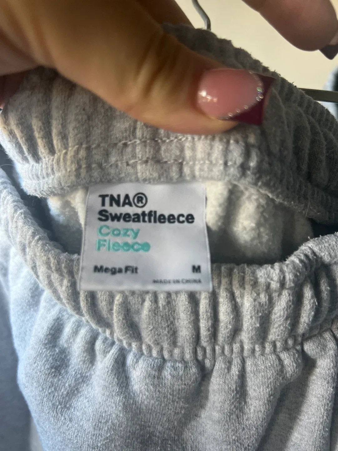 TNA Sweatfleece Cozy Fleece Mega Fit Cargo Sweatpants - M image indicator(3)