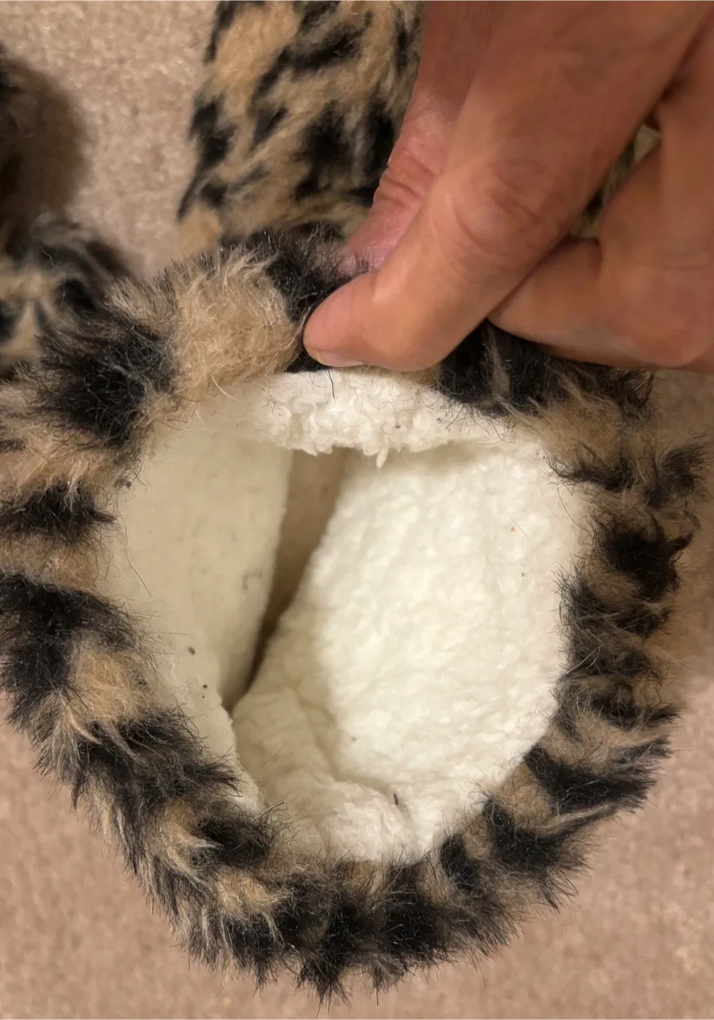 Leopard Print Slipper Boots (size 9/10) image indicator(4)