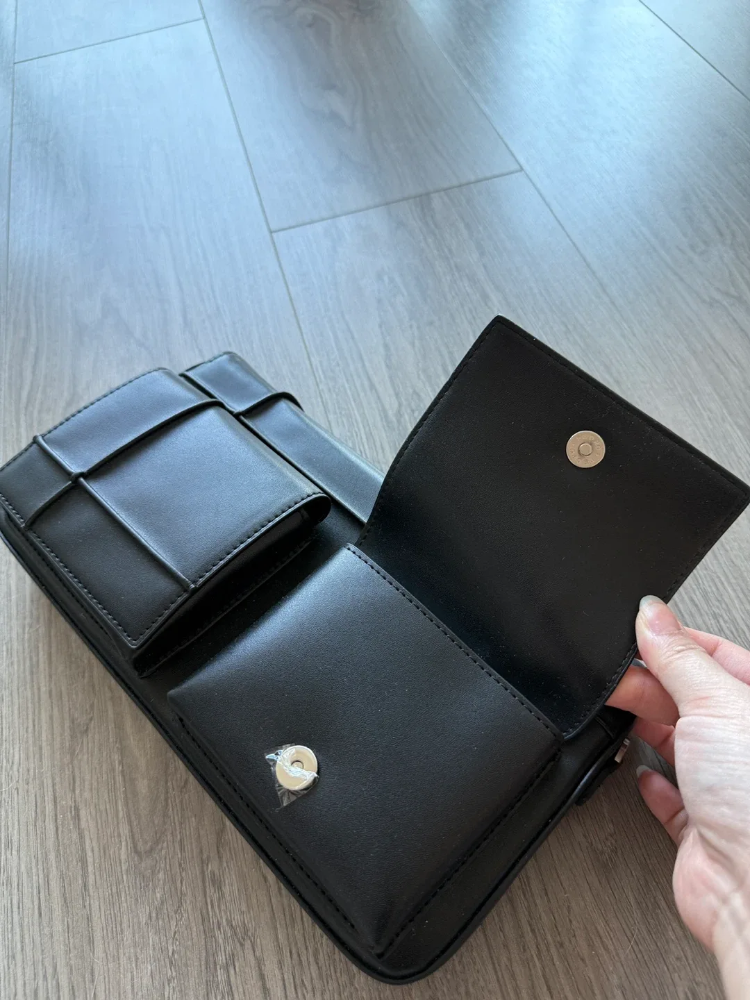 Pedro Black Leather Handbag image indicator(2)