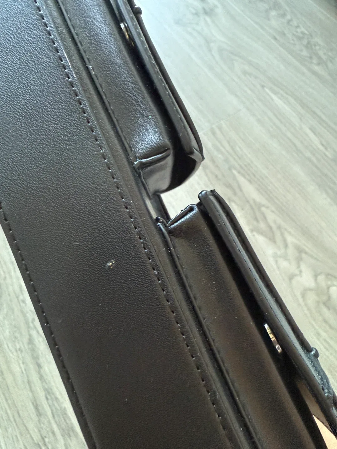 Pedro Black Leather Handbag image indicator(5)