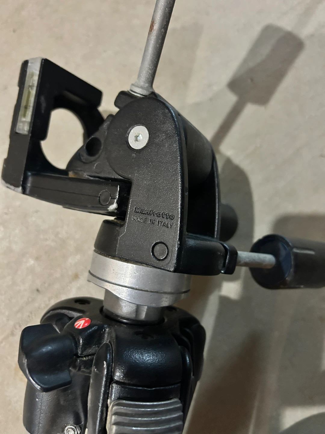 Manfrotto Tripod - Made in Italy - photo 2