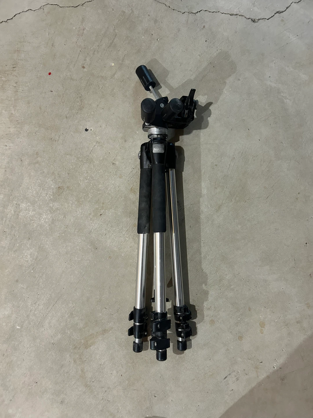 Manfrotto Tripod - Made in Italy