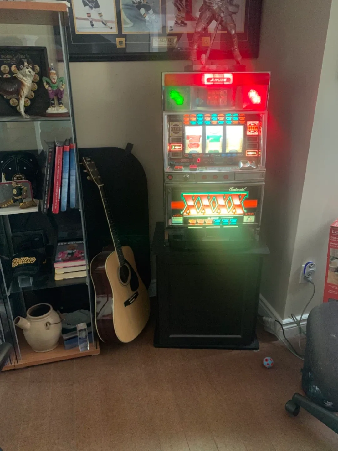 Vintage Aruze XXXX Continental Slot Machine image indicator(3)