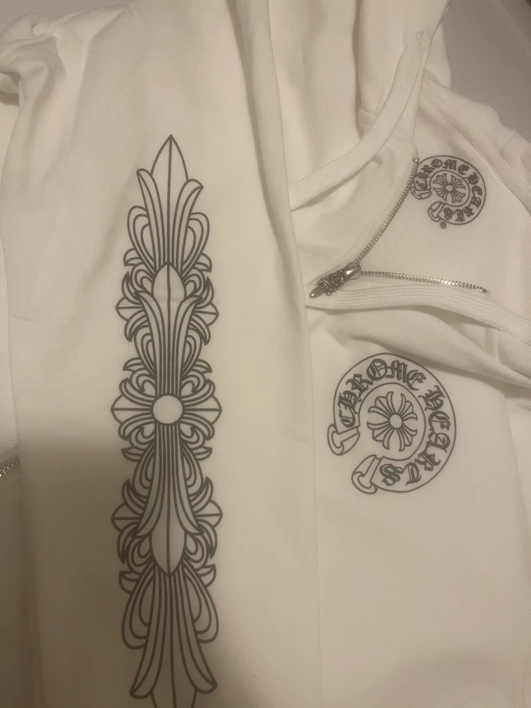 Chrome Hearts White Hoodie image indicator(3)