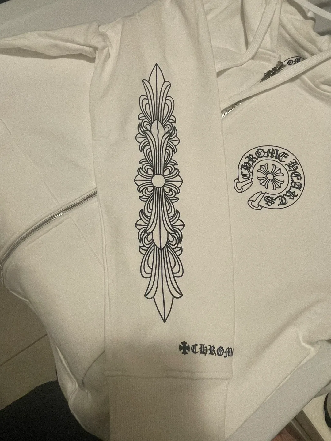 Chrome Hearts White Hoodie image indicator(2)