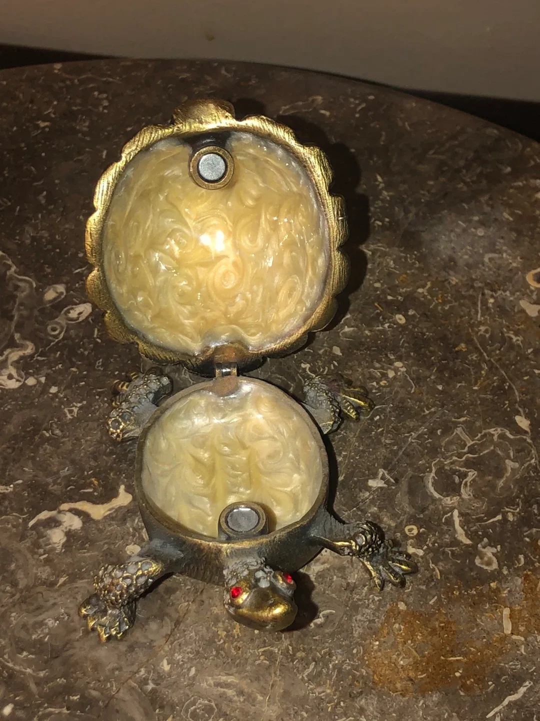 Turtle Trinket Box with Rhinestones image indicator(5)