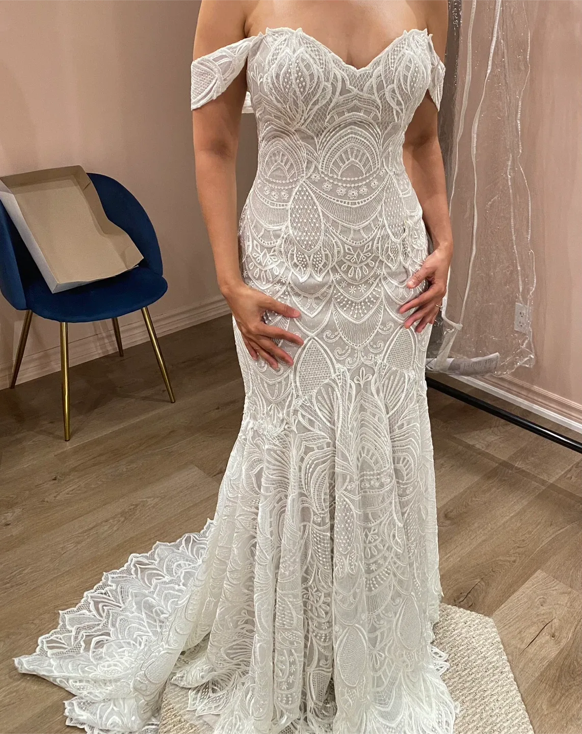 Designer Wedding Dress for Sale image indicator(4)