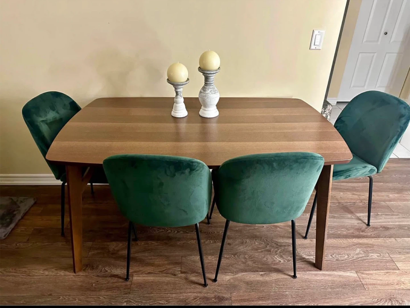 Dining table and Green Velvet Dining Chairs - Set of 4 - photo 4