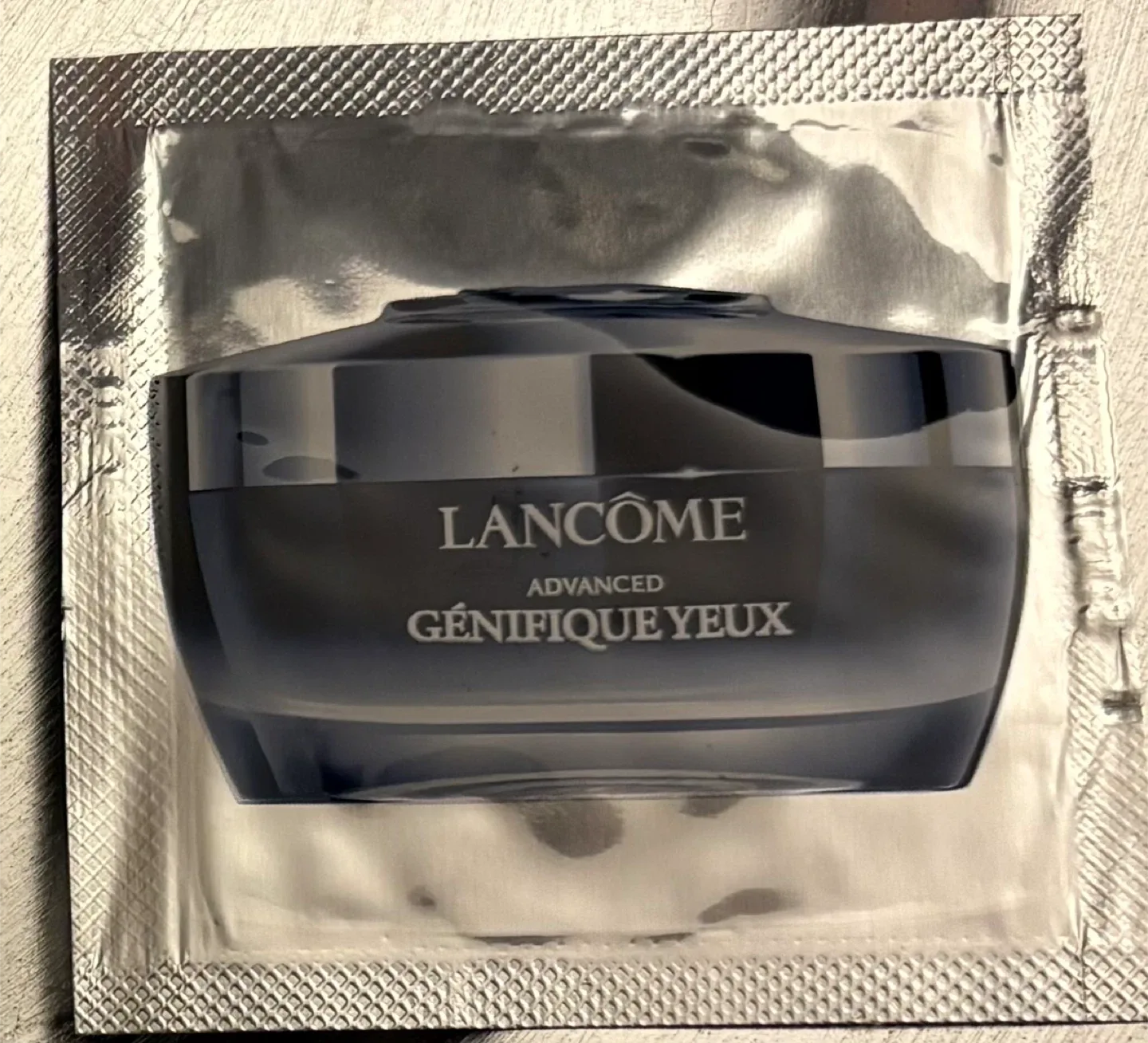 ✨✨Lancôme Beauty Set - L'Absolu Rouge, Idôle Lash, Génifique image indicator(9)