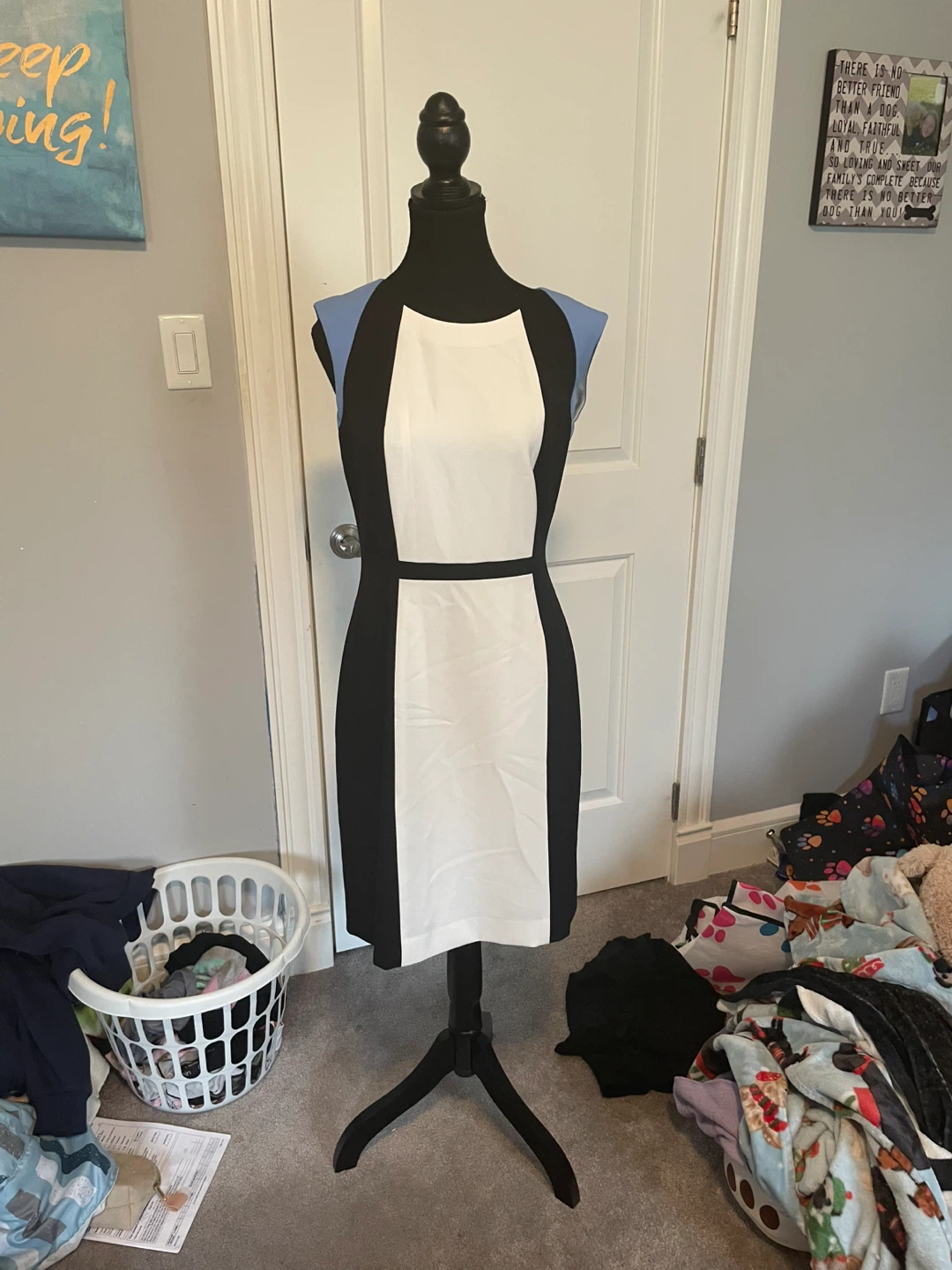 Chelsea Rose Dress - Size 6