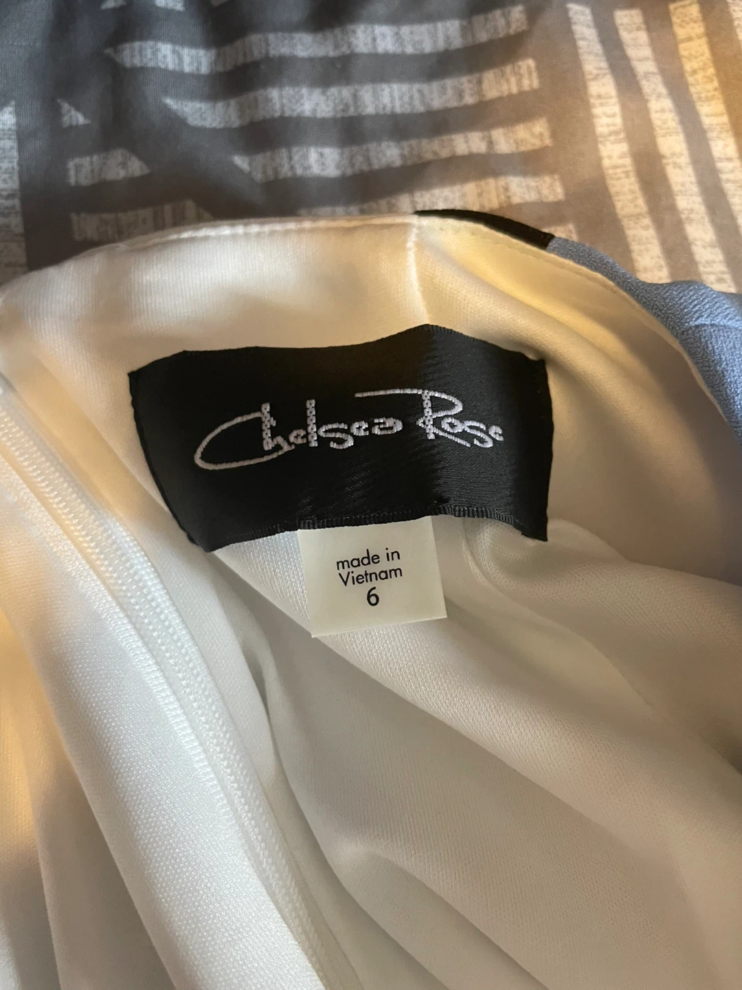 Chelsea Rose Dress - Size 6 - photo 4