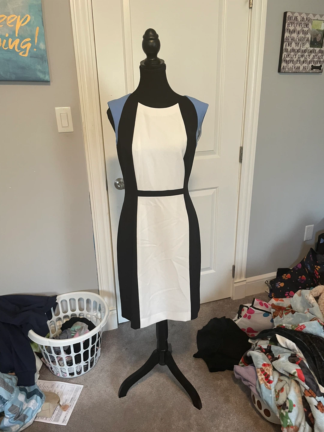 Chelsea Rose Dress - Size 6 - photo 2