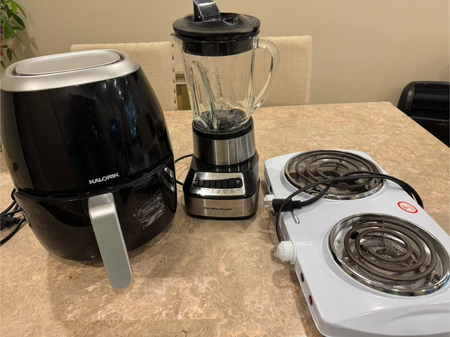 – Air Fryer + Blender + Double Hot Plate (3-in-1 Deal!)