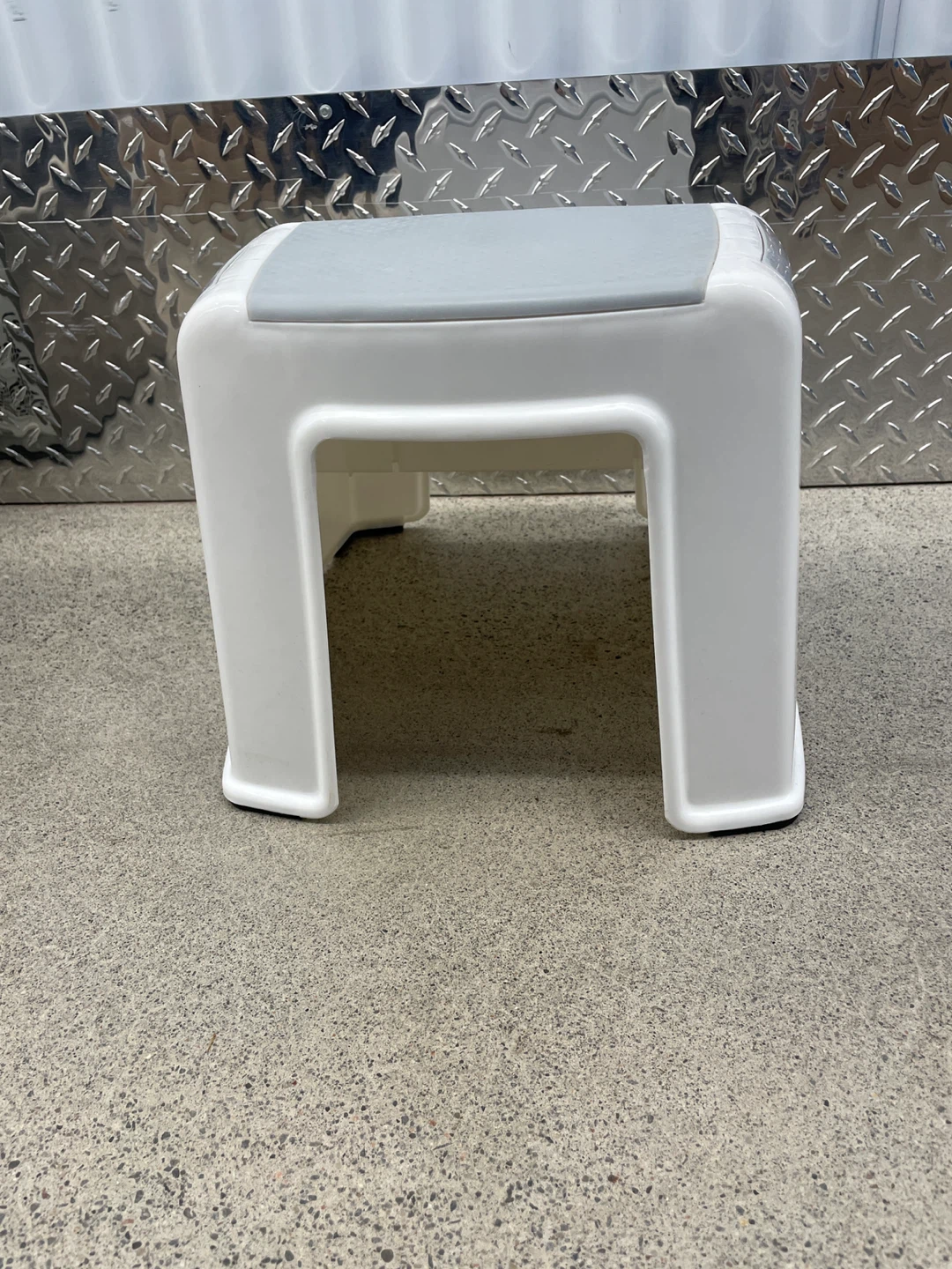 White & Grey Step Stool - photo 3