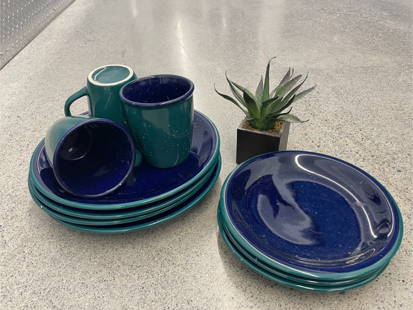 Plates & Mugs Set - Blue/Green