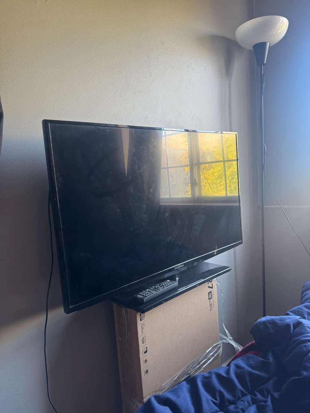 Insignia 39-inch 1080p LED TV - Model NS-39D310NA15