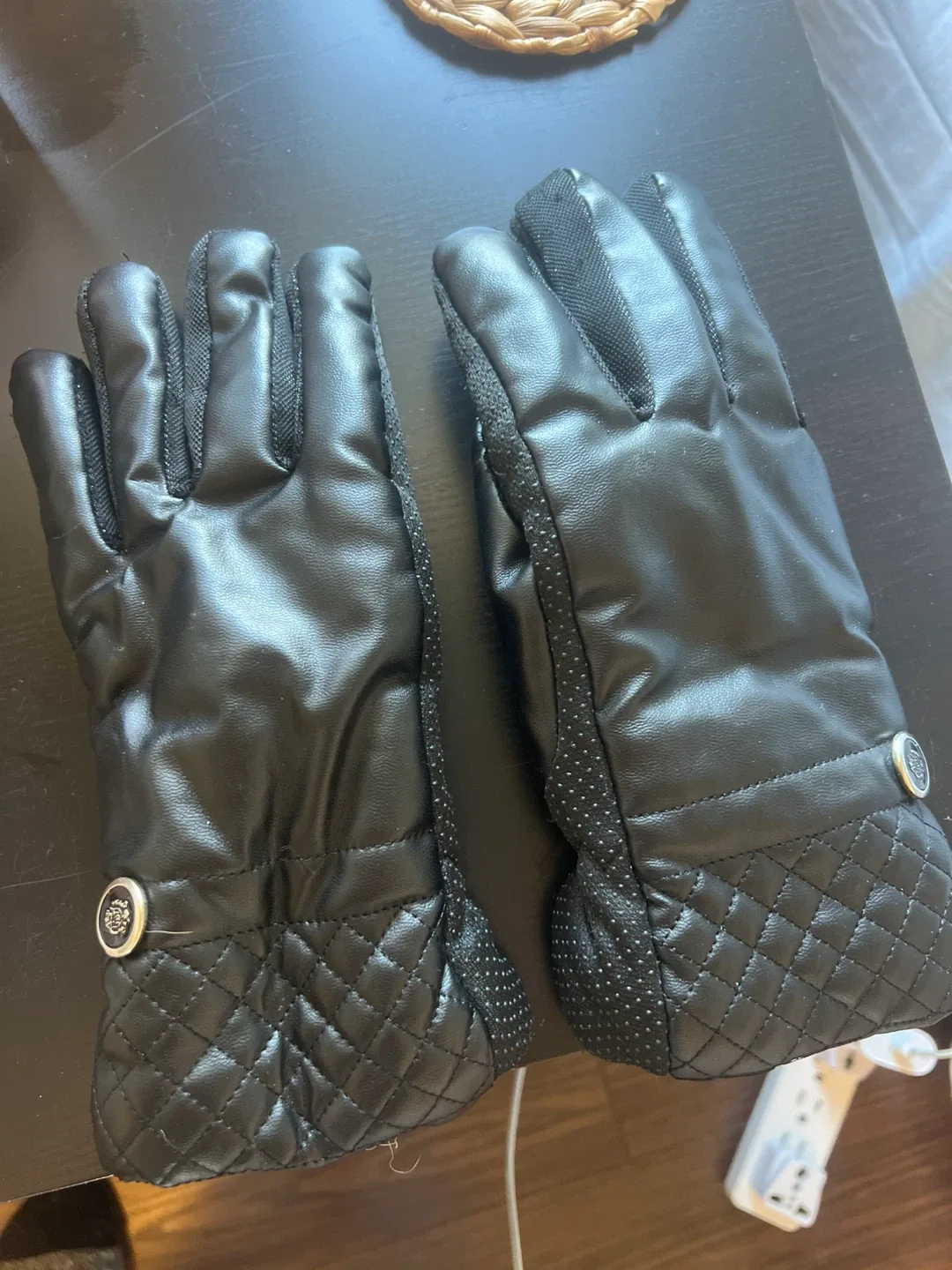 Black Gloves thumbnail