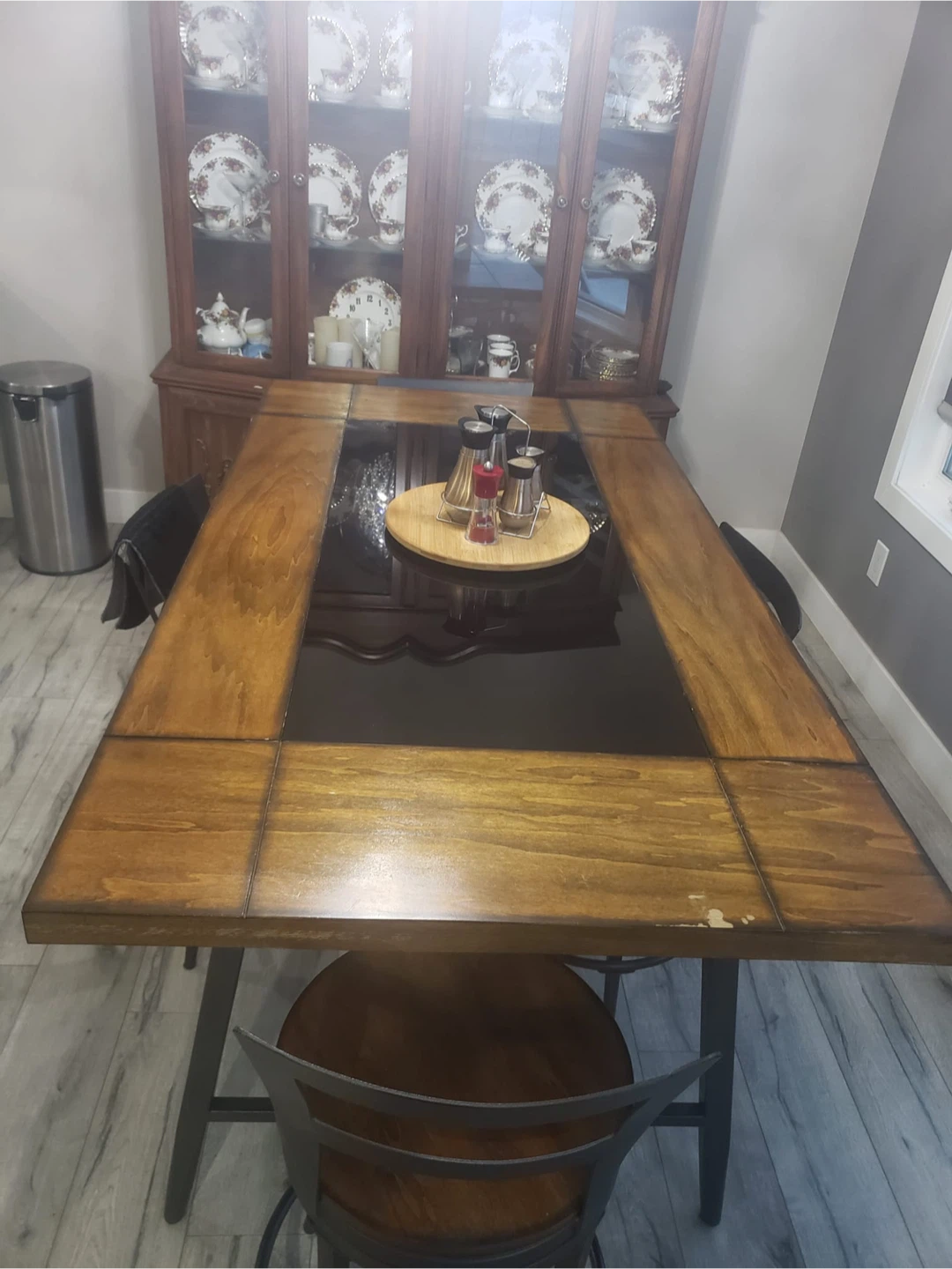 Dining Table with 6 Bar Stools - photo 5