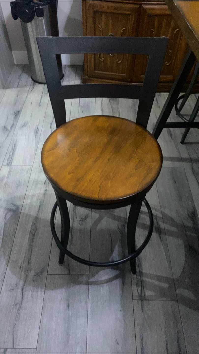 Dining Table with 6 Bar Stools - photo 4