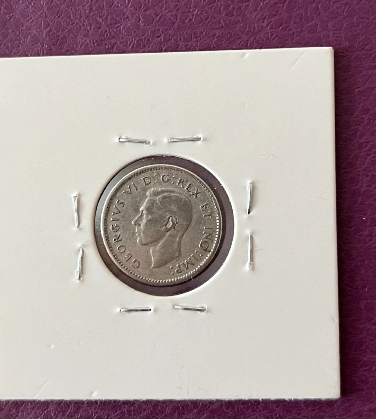 Vintage 1947 Canadian 10 Cent Coin image indicator(3)