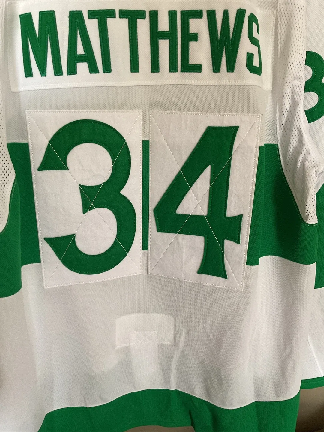 Adidas Auston Matthews Leafs Jersey - Size 60 image indicator(5)