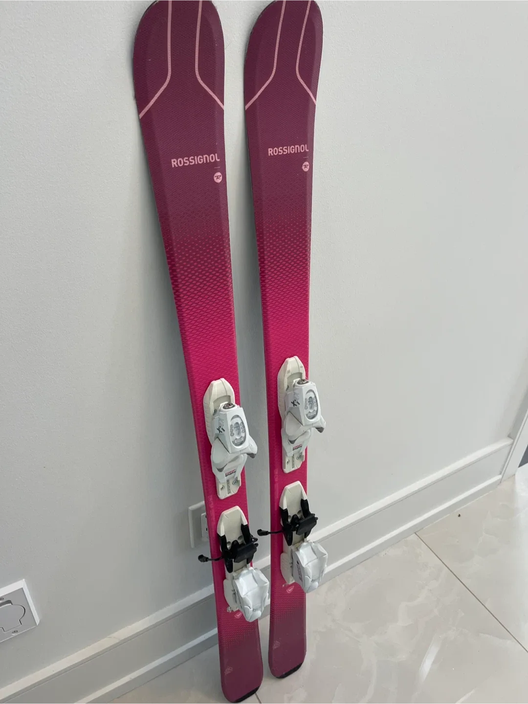 Rossignol Skis 128 cm - Pink & Purple image indicator(3)