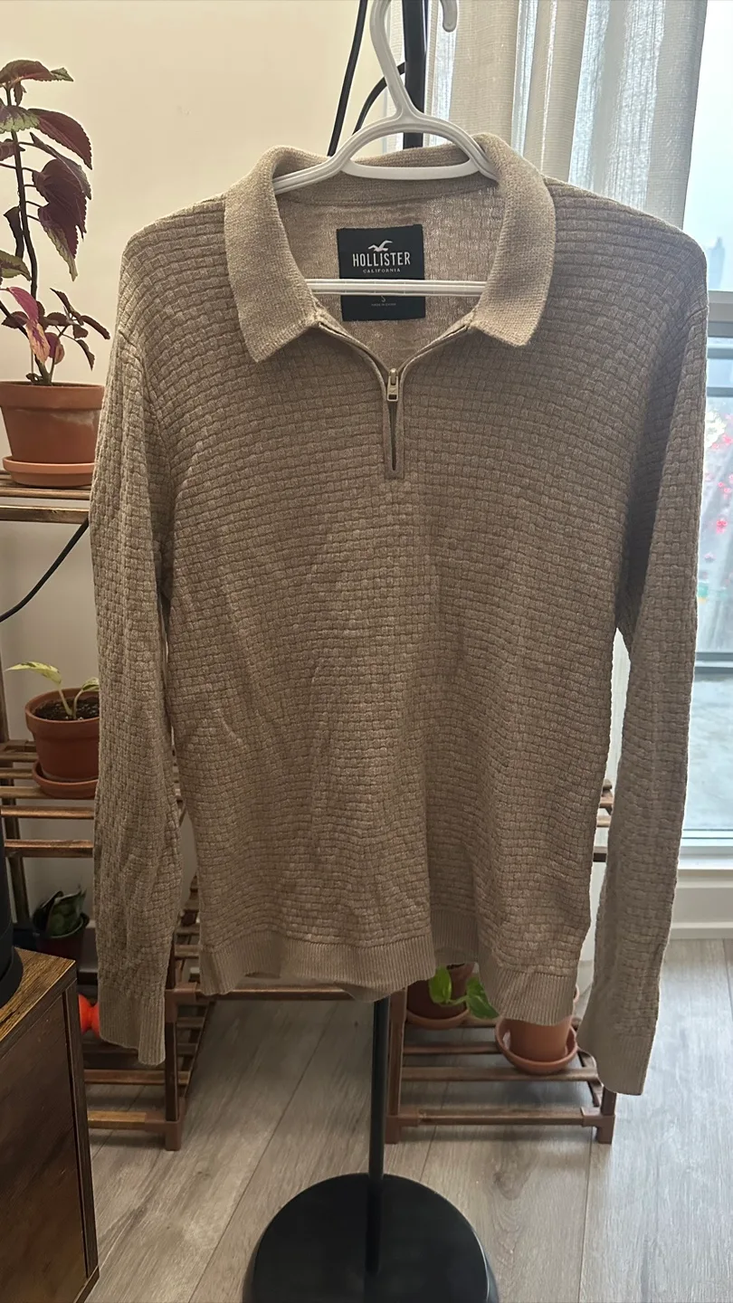Hollister Men’s Knit Polo Sweater - Size Small
