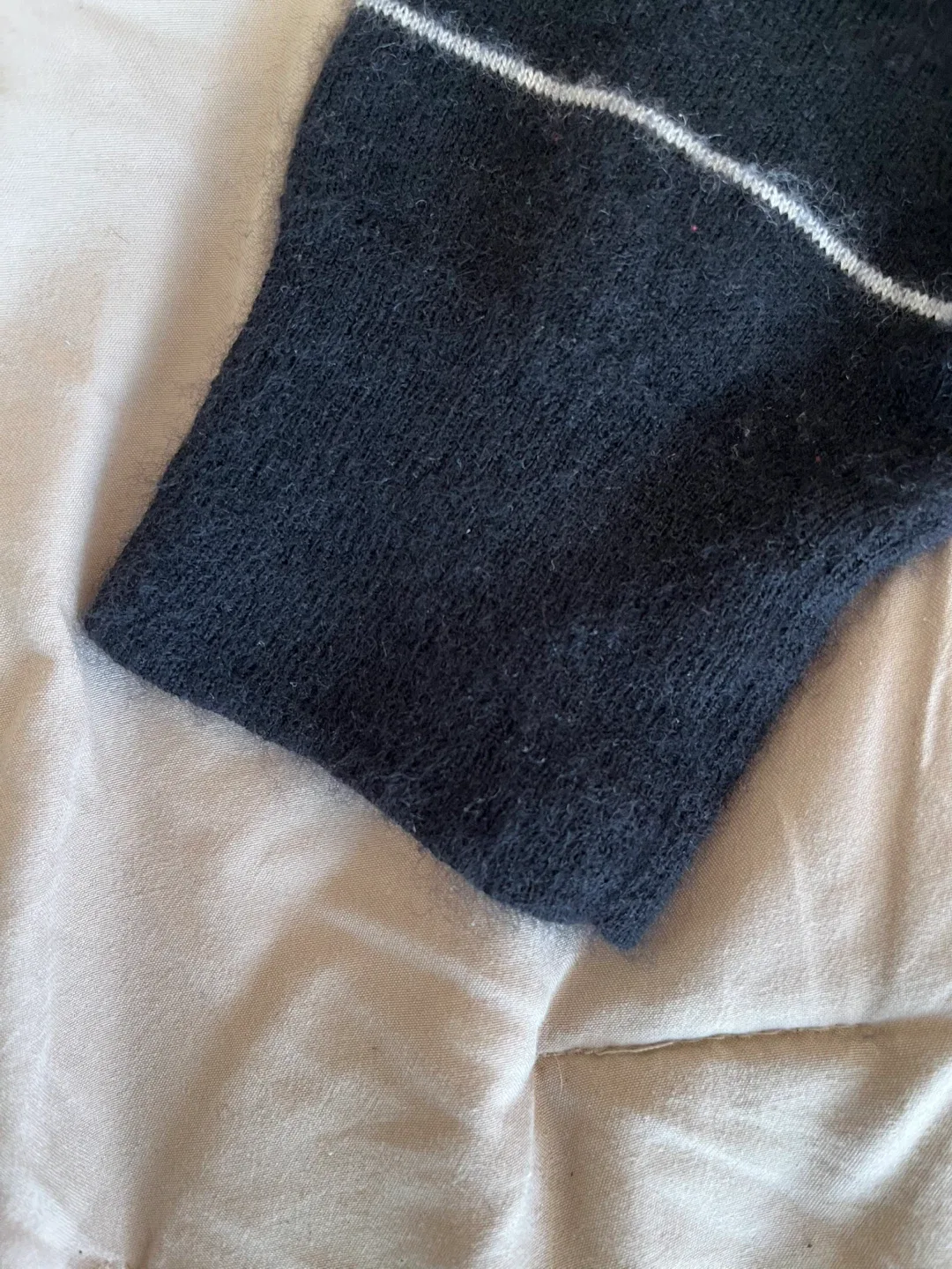 M Made in Italy Cashmere Sweater - M image indicator(4)