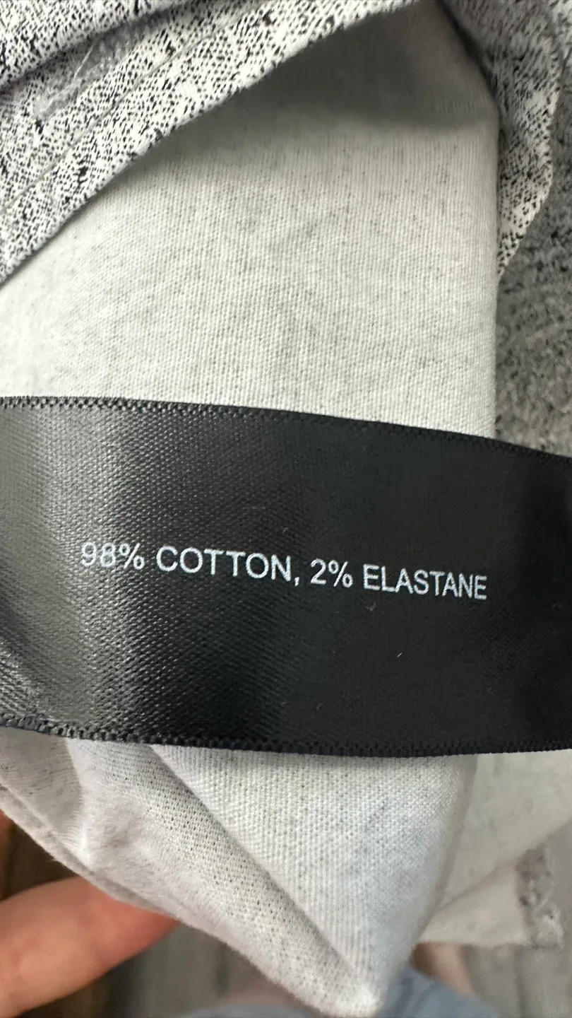 Grey Shirt - Size M image indicator(3)