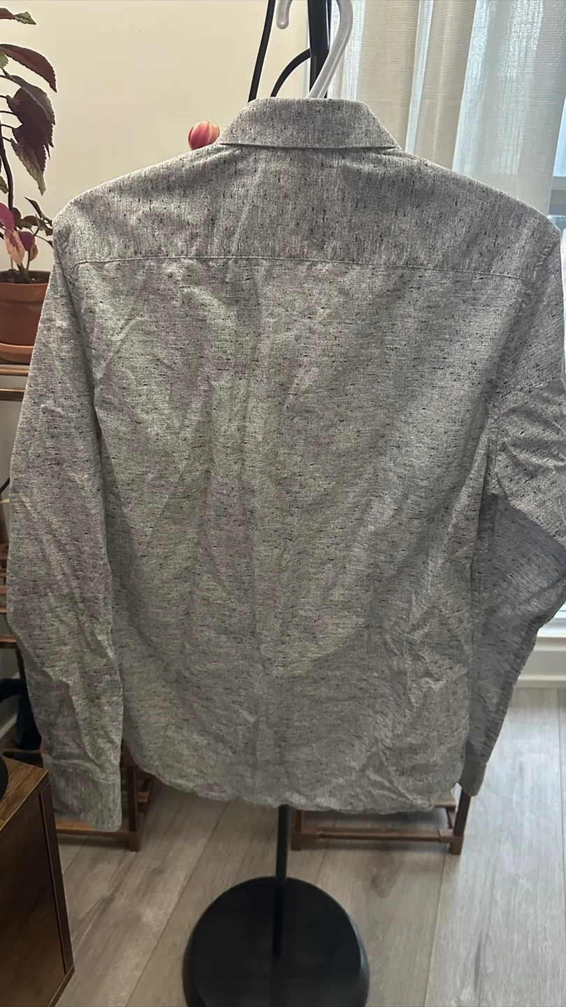 Grey Shirt - Size M image indicator(4)