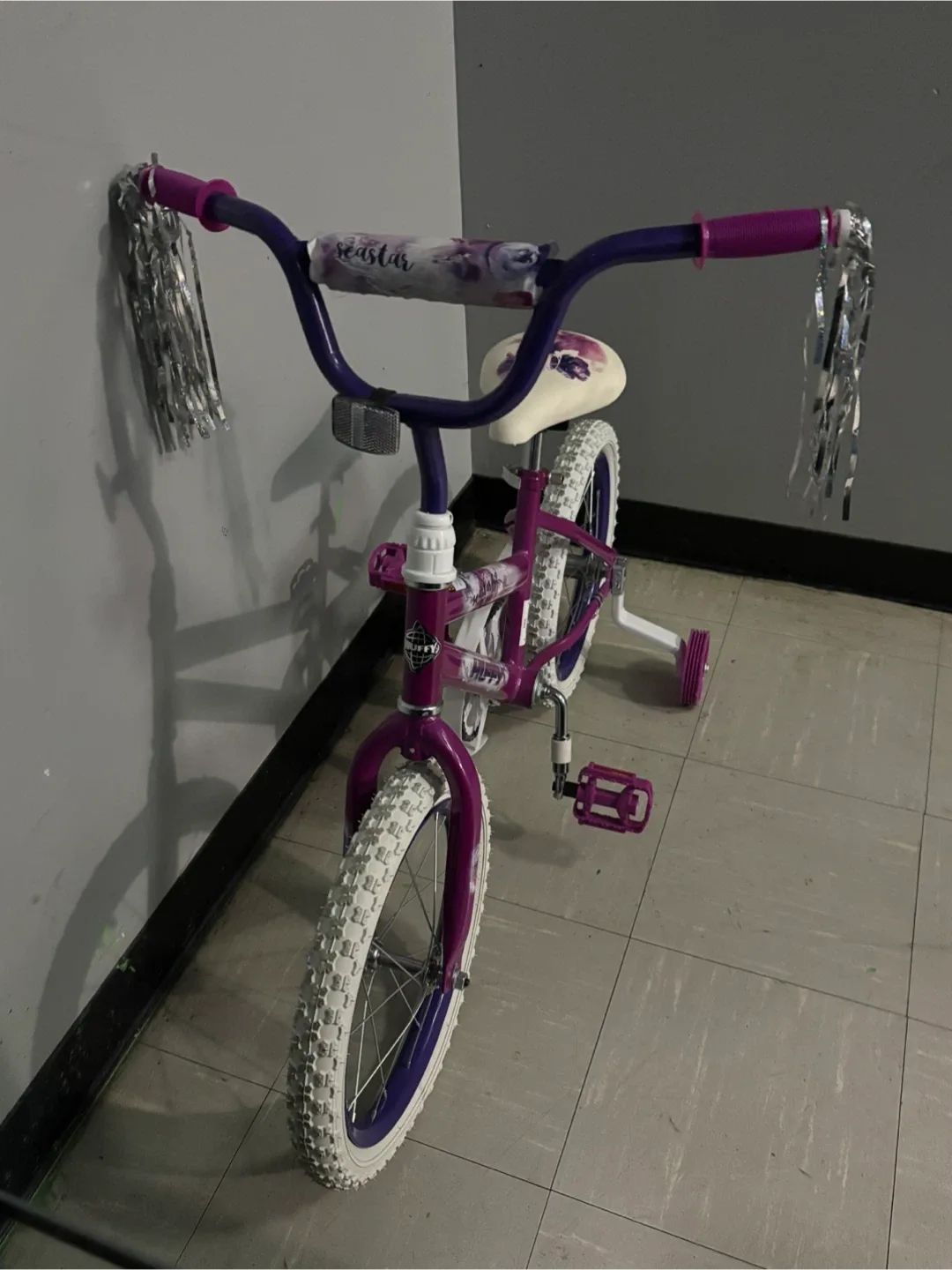 Huffy Sea Star Girls Bike - Purple & White image indicator(3)