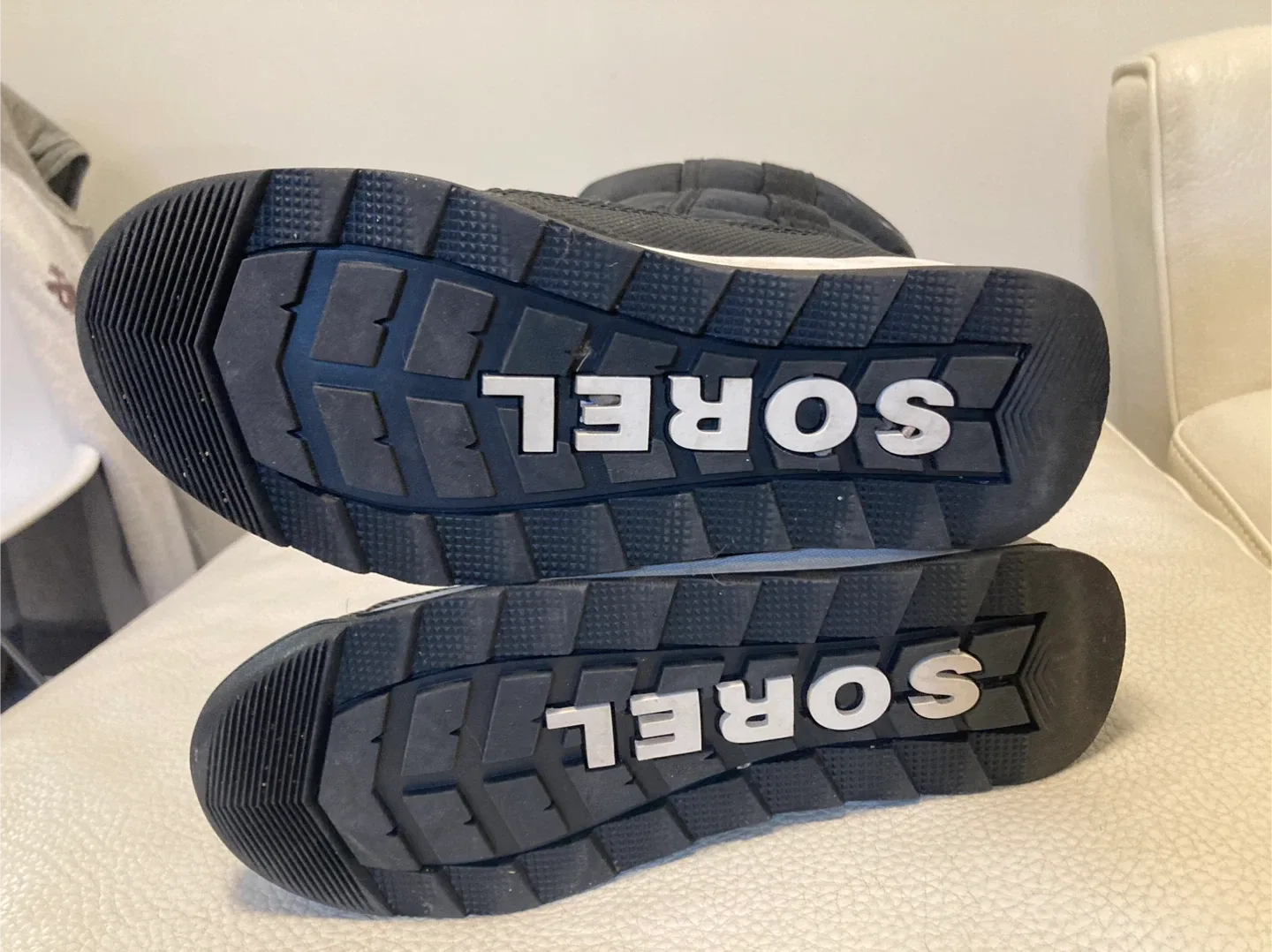 Sorel Women's Black Winter Boots Size 5 image indicator(2)