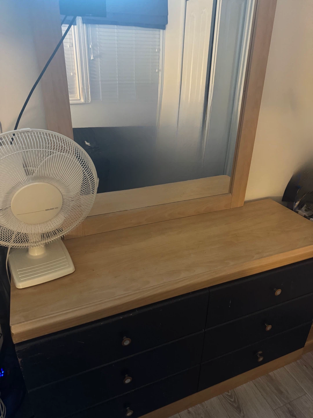 Dresser with Mirror, Desk and Nightstand Set