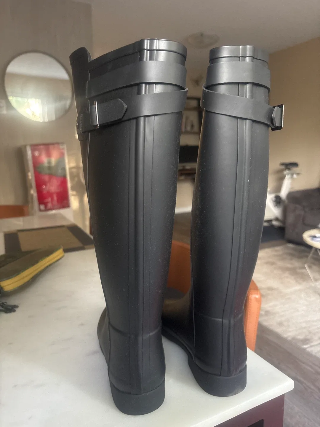 Hunter Rain Boots - Black Size 8 image indicator(3)