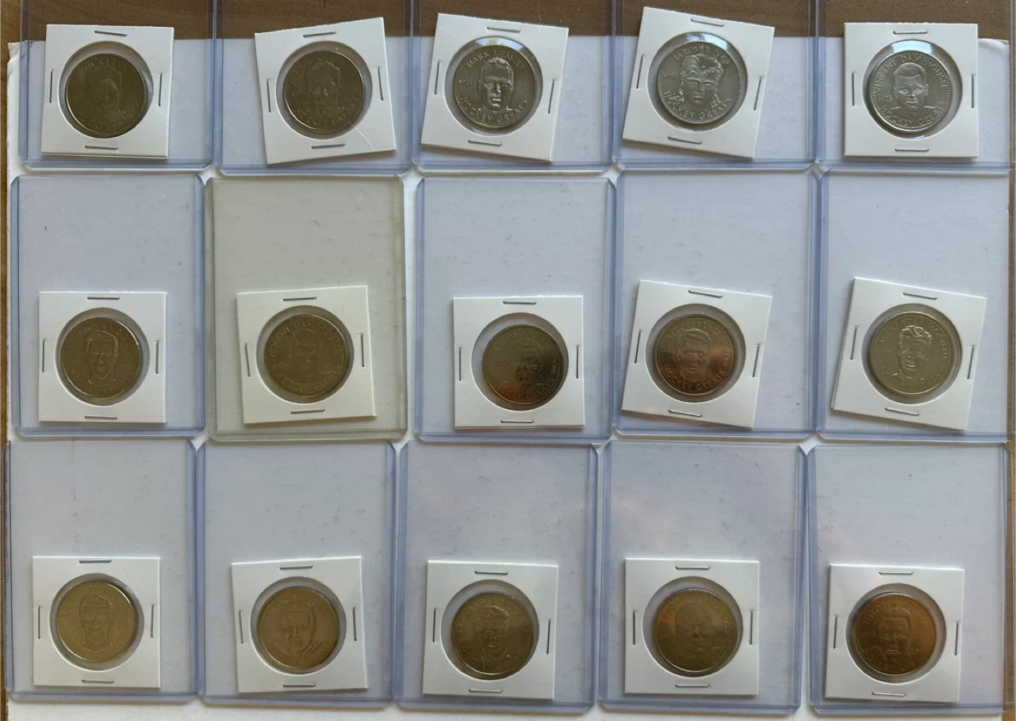 1996/97 NHLPA, NHL CANADIAN HOCKEY COINS image indicator(2)