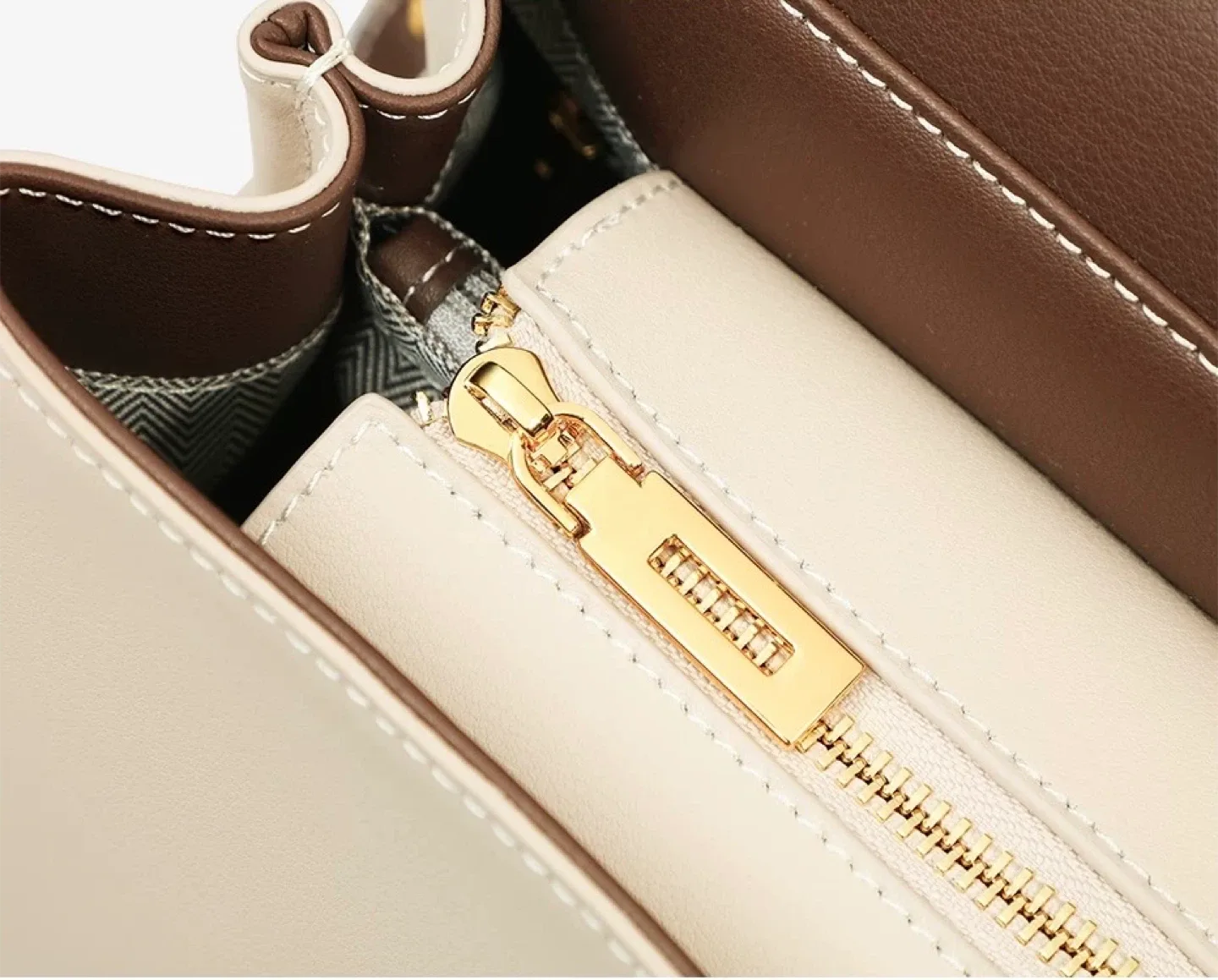 Caduni Kaiser White & Brown Backpack image indicator(6)