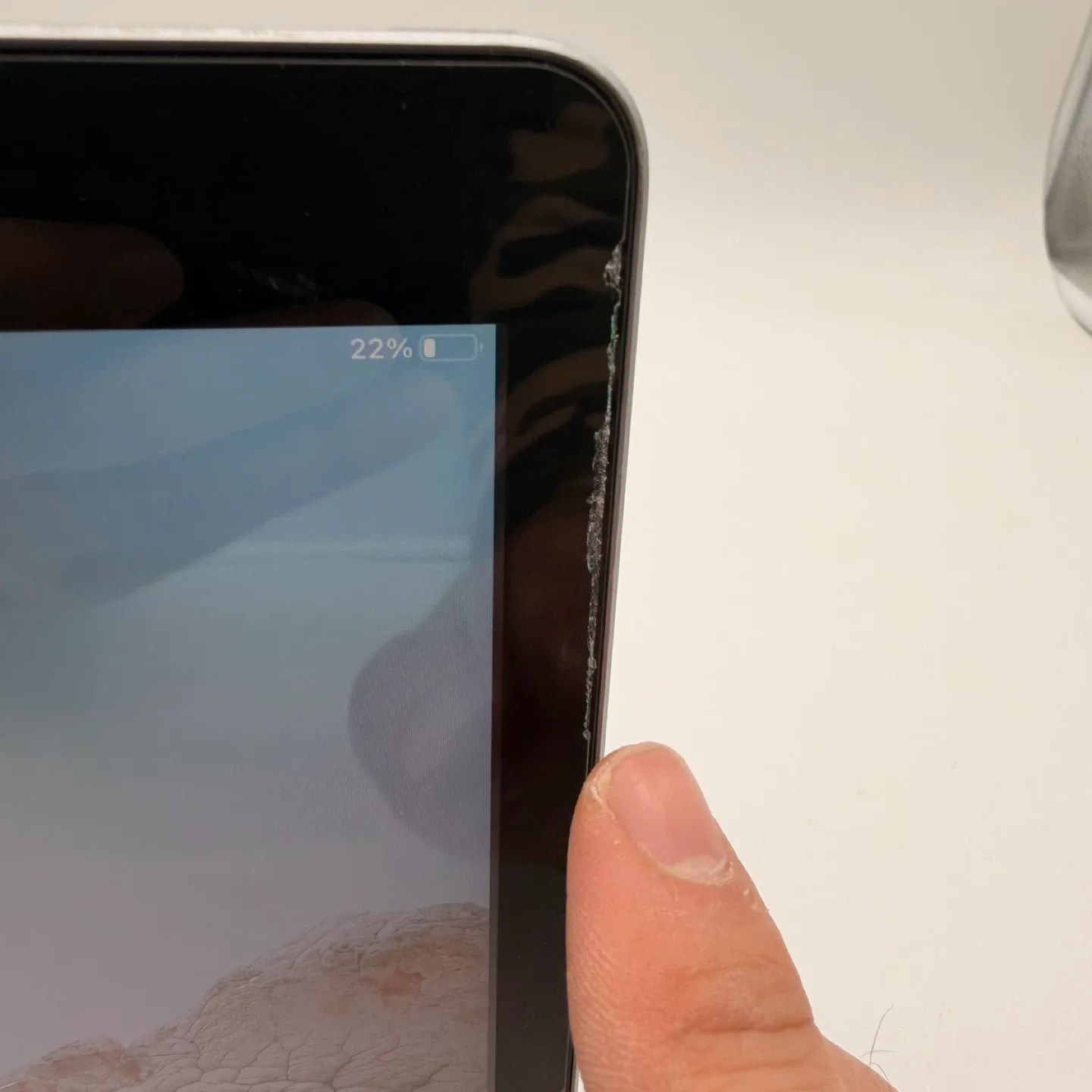 Apple iPad 5th Generation – 32 GB Wi-Fi – Space Gray image indicator(3)